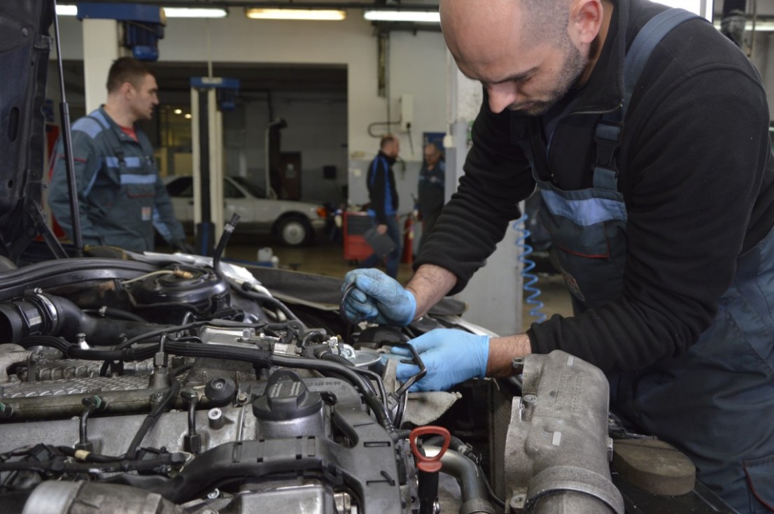 Montaż przewodów paliwowych - Mercedes W220 400CDI