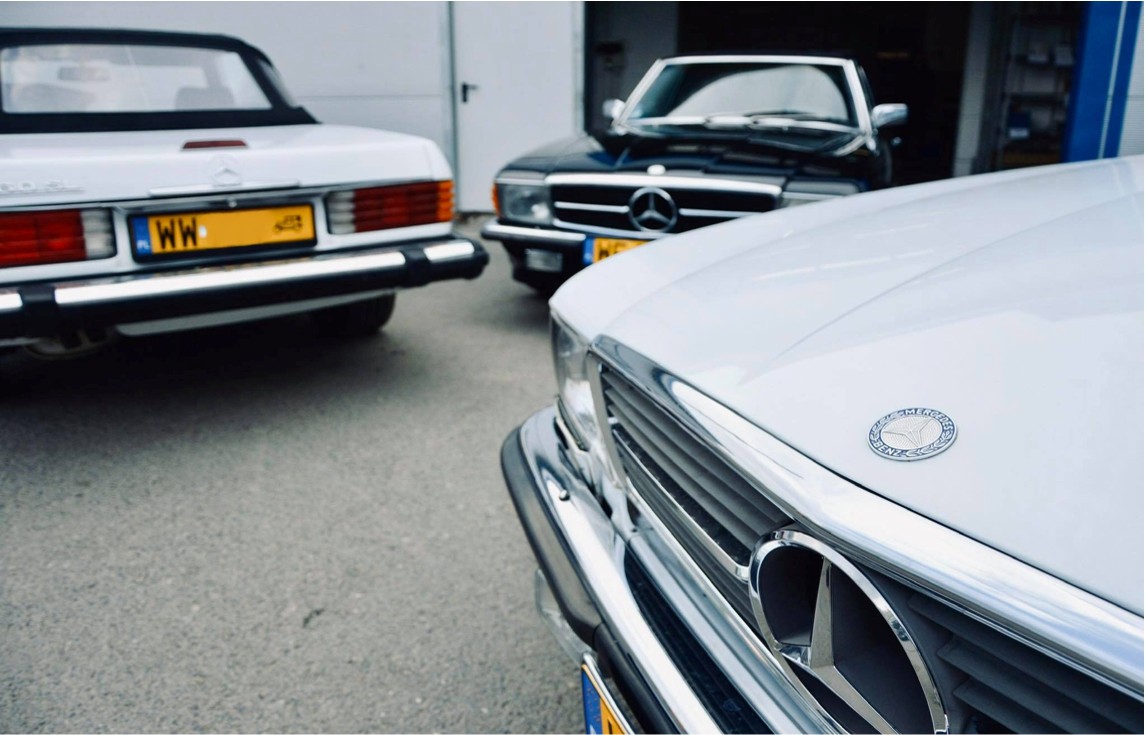 Mercedesy SL107 w serwisie