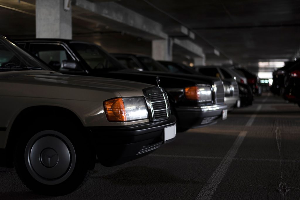 Mercedes-Benz W124 – dlaczego ten model do dziś uchodzi za symbol trwałości?